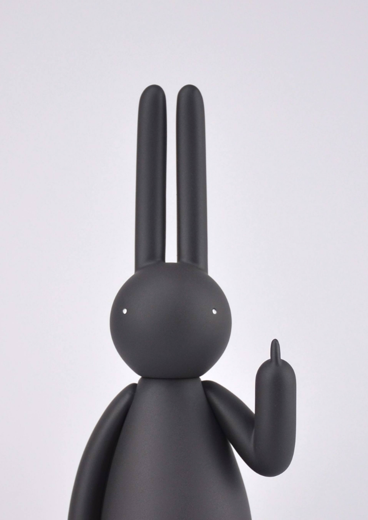 "THE WORLD OF IN-JOKES (No.5: Black)"